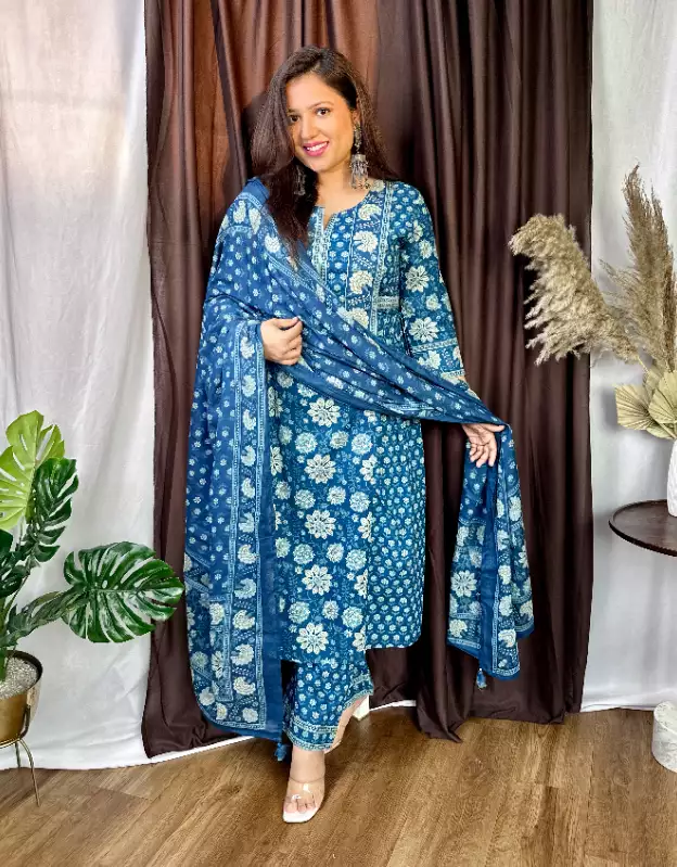 Wholesale cotton suits catalog online: cotton dress from Surat market