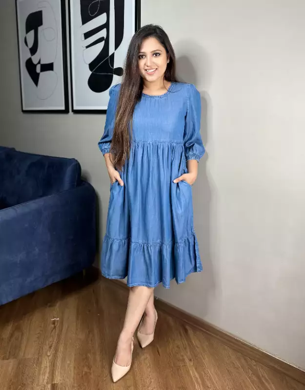 Jeans Frock For Women Costume. Face Swap. Insert Your Face ID:1143917-vdbnhatranghotel.vn
