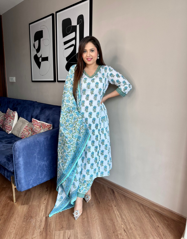 Women Pink Barbarik Silk Un Stitched Suit Ethnic Collections